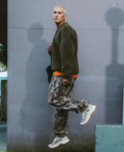 Keen Men's Hightrail Waterproof Hiking Shoe | Brindle/Birch -Fresh Shoes Shop 1030352Men sHightrailWaterproofHikingShoeBrindle Birch03 43a60503 88ee 4c4c 8db1 2ea93de8e4e4