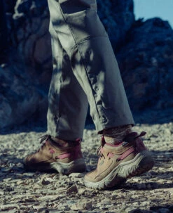 Keen Women's Targhee IV Waterproof Hiking Shoe | Bison/Beaujolais 17 Keen Women's Targhee IV Waterproof Hiking Shoe | Bison/Beaujolais -Fresh Shoes Shop 1030690Women sTargheeIVWaterproofHikingShoeBison Beaujolais03 f82c5e32 0a2e 458c a5d8 422fcbcbf778