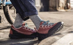 Keen Men's Jasper Zionic Sneaker X Pilgrim Surf + Supply | Marron/Adobe Rose -Fresh Shoes Shop 1030695 PDP Lifestyle KEENxPilgrimSurf Horizontal fbb401ae 87d3 40ac 9513 193f98d91159