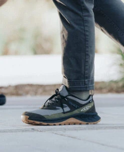 Keen Men's Hightrail Waterproof Hiking Shoe | Steel Grey/Forest Night -Fresh Shoes Shop 1031121Men sHightrailWaterproofHikingShoeSteelGrey ForestNight03