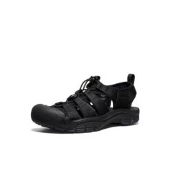 Keen Men's Newport H2 Sandal | Triple Black -Fresh Shoes Shop 25e6e1fc950874bebc26e697bfc5bf74e153b574