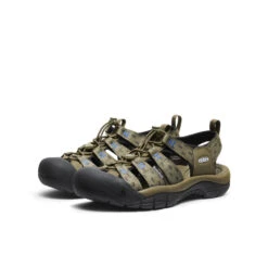 Keen Men's Newport Retro Sandal X Études Studio | Etudes Olive -Fresh Shoes Shop 2c677eb57526c00ef322356689d514304c09f04d