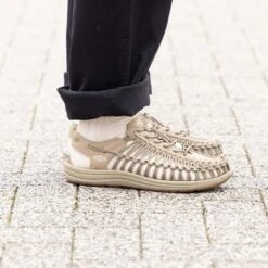 Keen Men's UNEEK Sneaker | Timberwolf/Plaza Taupe -Fresh Shoes Shop 337A2827