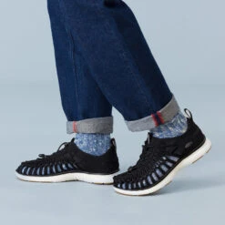 Keen Men's UNEEK O3 Sneaker Sandal | Black/Star White -Fresh Shoes Shop 884x884 1 24 update m uneek o3 pdp 2