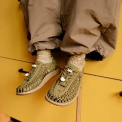 Keen Women's UNEEK Sneaker | Martini Olive/Safari -Fresh Shoes Shop 884x884 emea uneek og 17