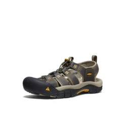 Keen Men's Newport H2 Sandal | Raven/Aluminum -Fresh Shoes Shop 88f12fa7014f9d41345039f5ca362039407f5109