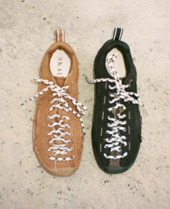 Keen Women's Jasper Split Skall Studio Sneaker | Skall Black -Fresh Shoes Shop EMEA FW25Collab SkallStudiosA PDP 26 08 2025 KPD 6213 Lifestyle 03