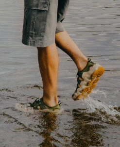 Keen Men's Hyperport H2 Sandal | Birch/Plaza Taupe -Fresh Shoes Shop HyperportH2A PDPLifestyle M Image 02 bd60d6a8 9c0a 4169 b738 5c509cde9c7e