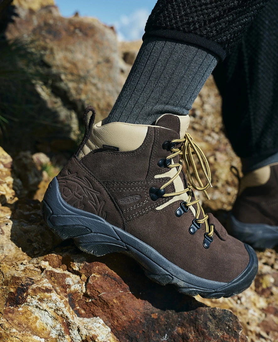 Keen Men's Pyrenees Waterproof Hiking Boot X Mountain Research | Mountain Research Brown 9 Keen Men's Pyrenees Waterproof Hiking Boot X Mountain Research | Mountain Research Brown - Image 9