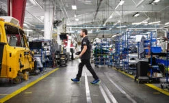 Keen Men's Arvada Work Sneaker (Carbon Toe) | Plaza Taupe/Black -Fresh Shoes Shop KPD 191 PDP Arvada 1027653 Top Image 1ae10b5b 6c30 4742 a640 74a515125fa3