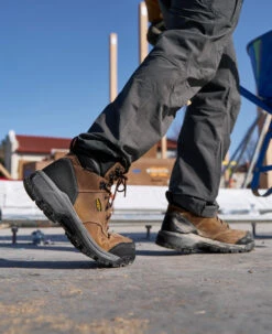 Keen Men's Evanston 6" Waterproof Boot INT MET (Carbon Toe) | Bison/Black -Fresh Shoes Shop KPD 2128 PDP Evanston 1029846 Lifestyle Image Right