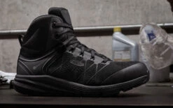 Keen Men's Vista Energy Mid (Carbon Toe) | Black/Raven -Fresh Shoes Shop KPD 212 EnhancedPDP VistaEnergy 1024592 Image Top