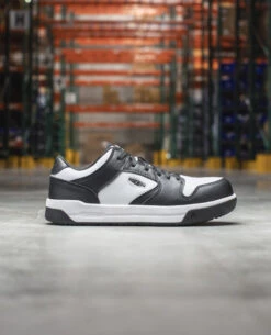 Keen Men's Overton Work Shoe (Carbon Toe) | Salsa/Black -Fresh Shoes Shop KPD 2130 FW24 EnhancedPDP Overton 1029850 Image Right