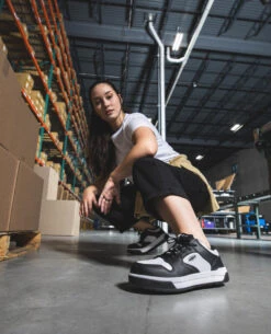 Keen Women's Overton Work Shoe (Carbon Toe) | Toadstool/Star White 19 Keen Women's Overton Work Shoe (Carbon Toe) | Toadstool/Star White -Fresh Shoes Shop KPD 2130 FW24 EnhancedPDP Overton 1029861 Image Right