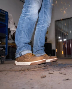 Keen Men's Gibson Boot (Carbon Toe) | Belgian/Gum 16 Keen Men's Gibson Boot (Carbon Toe) | Belgian/Gum -Fresh Shoes Shop KPD 3688 PDP Gibson 1030537 CarbonToe Image Left