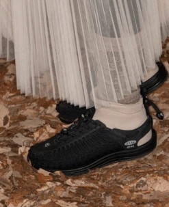 Keen Women's UNEEK High Top X HYKE | HYKE Black -Fresh Shoes Shop Lifestyle3Womens 1027975