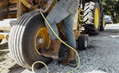 Keen Men's Evanston Pull-On Waterproof Boot (Carbon Toe) | Bison/Black -Fresh Shoes Shop S25 Evanston Pull On 1030500 PDP TOP