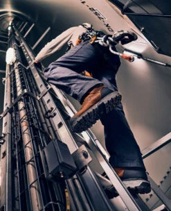 Keen Men's CSA Camden 6" Waterproof Boot (Carbon Toe) | Dark Earth/Black -Fresh Shoes Shop SDD 1014 Camden 1027670 Left Image