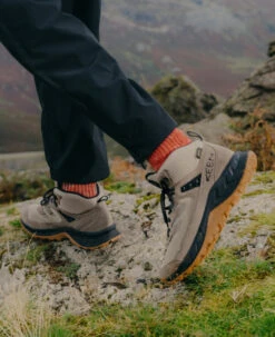 Keen Men's Hightrail Waterproof Wide Hiking Boot | Brindle/Oak Buff -Fresh Shoes Shop men smid lifestyle 02